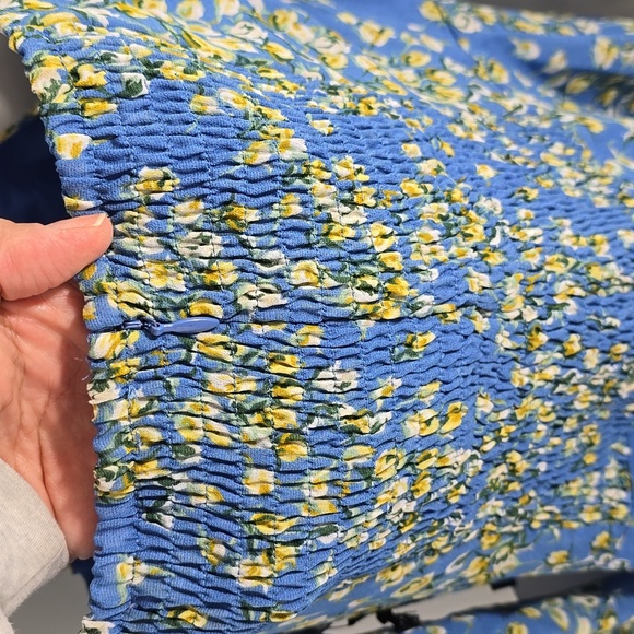 {ASTR The Label} Vivian Dress in Blue Floral - Size Medium - Picture 12 of 17